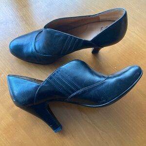 Sofft Elegant Black Leather Heels